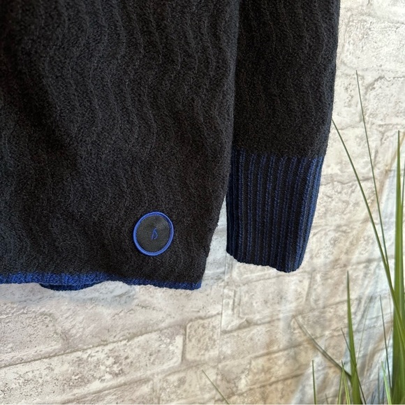 allbirds Black and Blue Crewneck Sweater - Picture 7 of 8